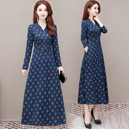 YWE-KED91682新款修身长袖气质大码时尚貂绒印花连衣裙 商品图1