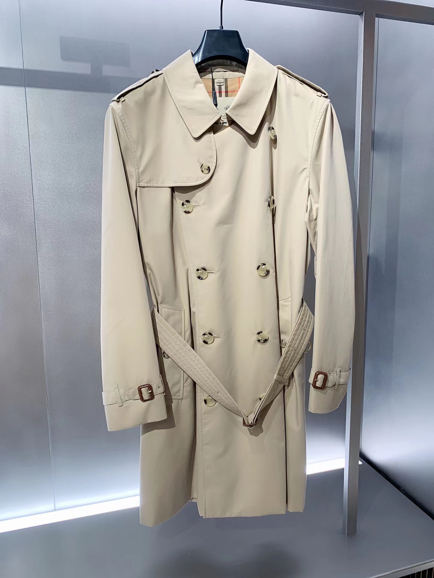 6折(AT)BURBERRY 男款大衣8045859 SIZE: 44/46/48/50 - 曦普·香港