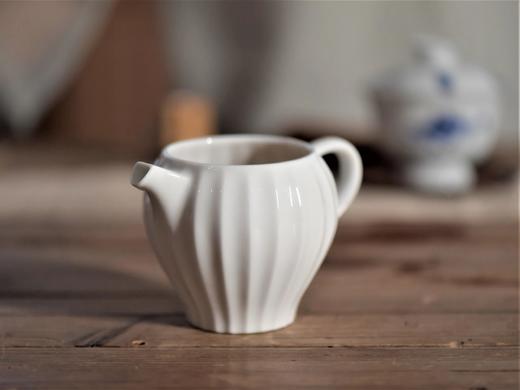 嘉德文库 |菊瓣仿古公道杯 商品图1