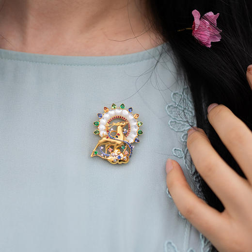 九色鹿胸针【现货】 商品图0