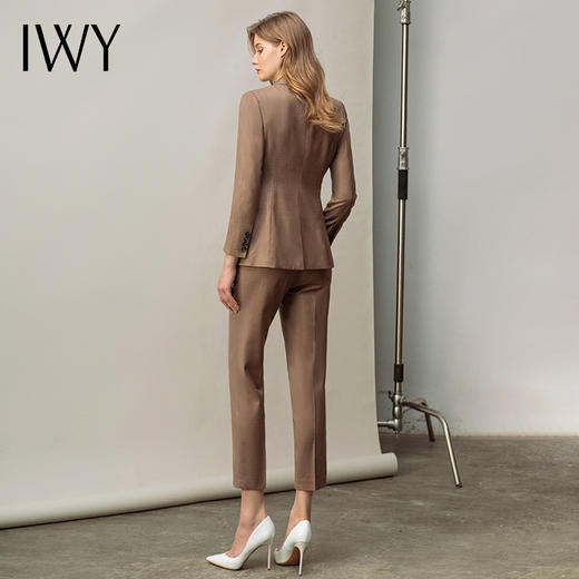 IWY/卡其西服套装女时尚气质通勤套裤职业商务修身双排扣工作服 CP11373 商品图3