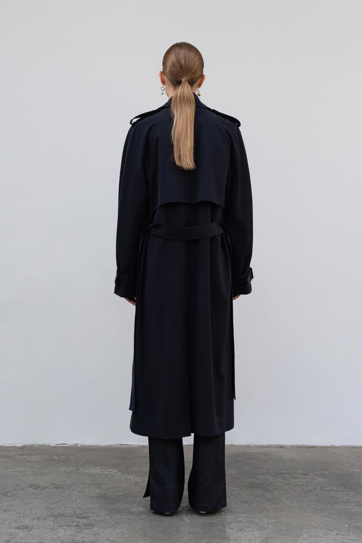 LOW CLASSIC  浅卡其色/藏蓝色腰带经典长外套 商品图9