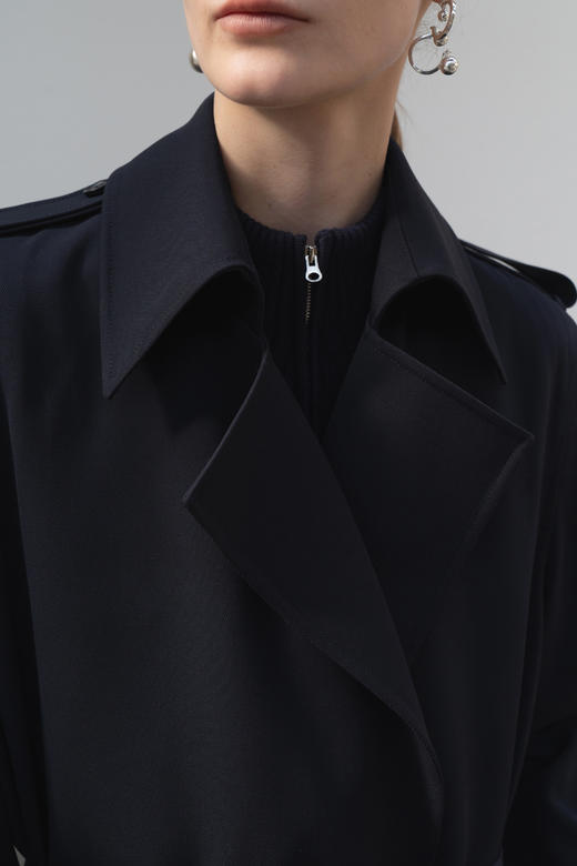 LOW CLASSIC  浅卡其色/藏蓝色腰带经典长外套 商品图8