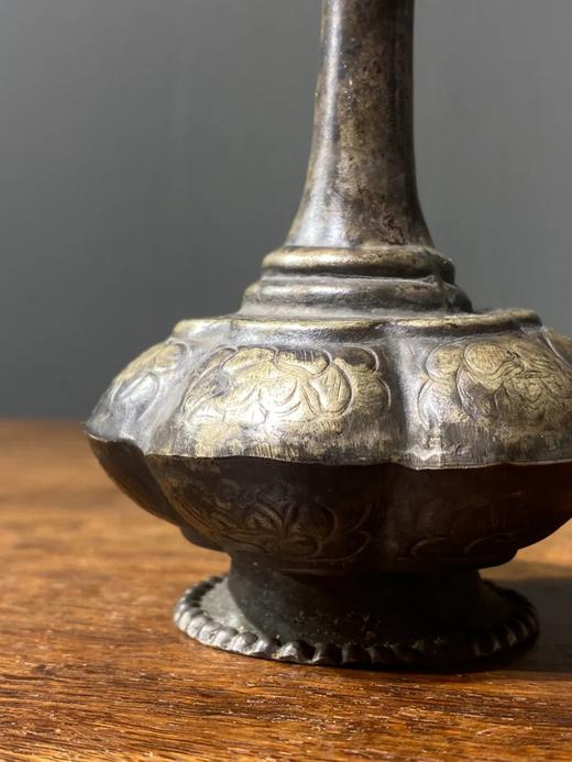 青铜鎏银錾花瓜棱直颈净水瓶，顺丰包邮 商品图13