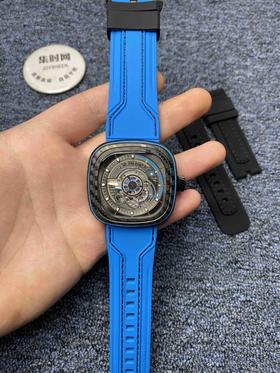 7个星期5 S系列 S3/02碳纤维“限量版