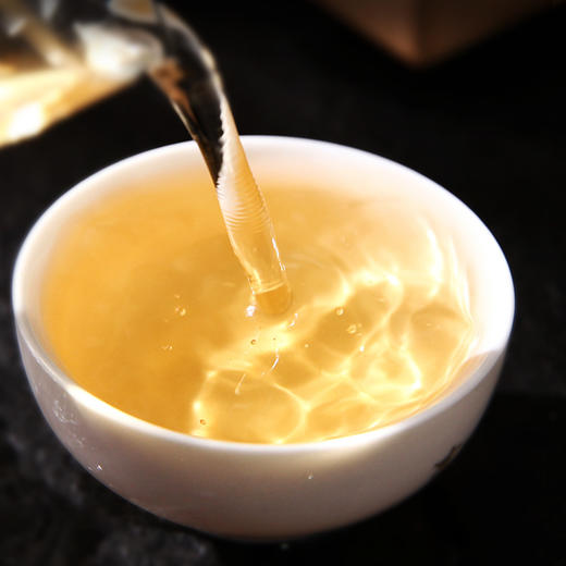 月光白茶龙珠 月光美大树龙珠 迷你小沱茶 6~7g/粒 商品图2