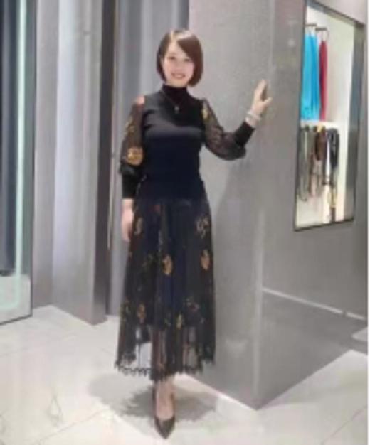 2楼国庆走秀L.Maixia服饰 商品图0