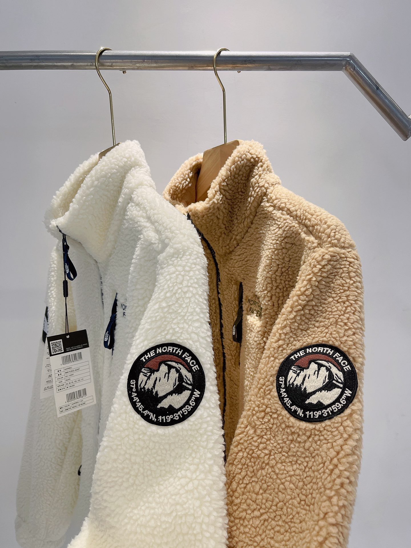 原单正品tnf男女款羊羔绒外套100401