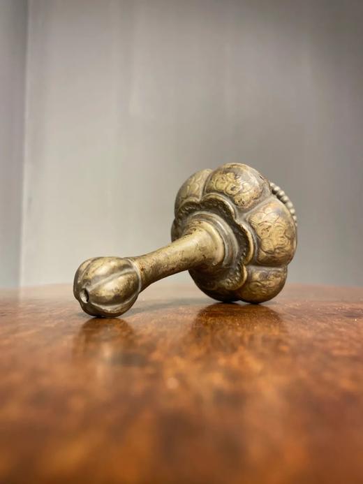 青铜鎏银錾花瓜棱直颈净水瓶，顺丰包邮 商品图5