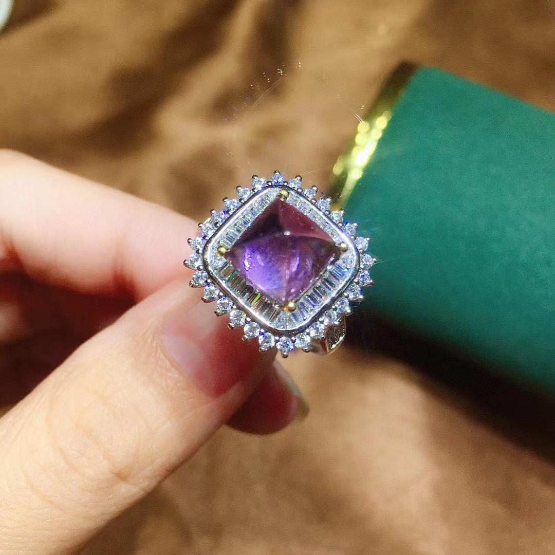 纯天然紫水晶糖塔戒指女款,925s活口,颜色超级棒,神秘梦幻紫,天然水晶