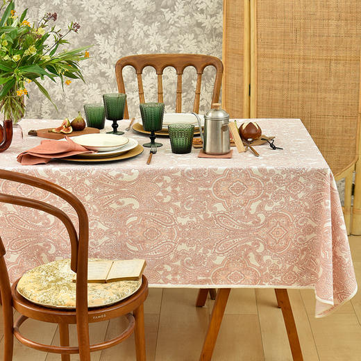 红色暗纹佩斯利餐桌布茶几布 商品图0