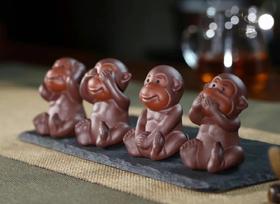 四不猴. 原矿紫泥.长6cm*宽4cm*高4cm.氿韵非礼勿视，非礼勿听，非礼勿言，非礼勿动