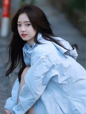 巷口的风，温柔的悸动｜穿新衣入秋啦