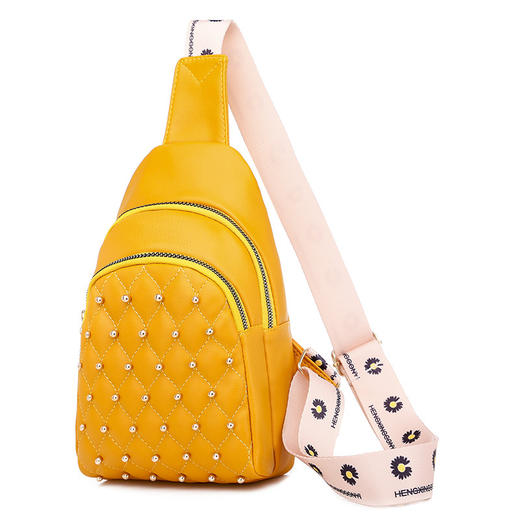 【女包】时尚潮软PU韩版珋钉单肩斜挎包 商品图1