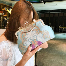 汉服旗袍刺绣古风包包中国风丝绸小包百搭斜挎单肩手提绣花口金包