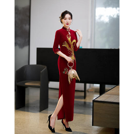 上海旗袍厂ZAYS-9108红秋冬金丝绒长款手工钉珠旗袍日常婚宴礼服红色妈妈装旗袍 商品图4