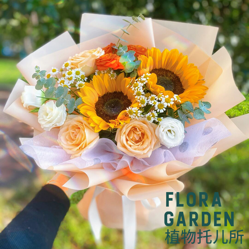 心想事成香槟玫瑰向日葵花束