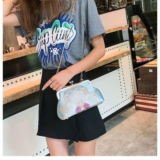 汉服旗袍刺绣古风包包中国风丝绸小包百搭斜挎单肩手提绣花口金包 商品图4