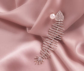 【特价出清】【潮流配饰】水钻鱼骨耳坠女气质长款超仙显瘦耳饰耳环