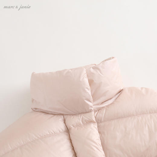 【马克珍妮 卢芙】冬装 女童护领超轻保暖羽绒服213603 商品图4