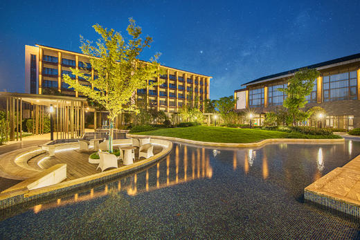 小红书| ￥568起/2间夜！入住【湖州开元名庭度假酒店】享园景房、自助早餐~赏秀美自然风光！另有¥298起单晚套餐可选 商品图2