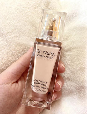 雅诗兰黛奢宠白金粉底液SPF15+++30ml