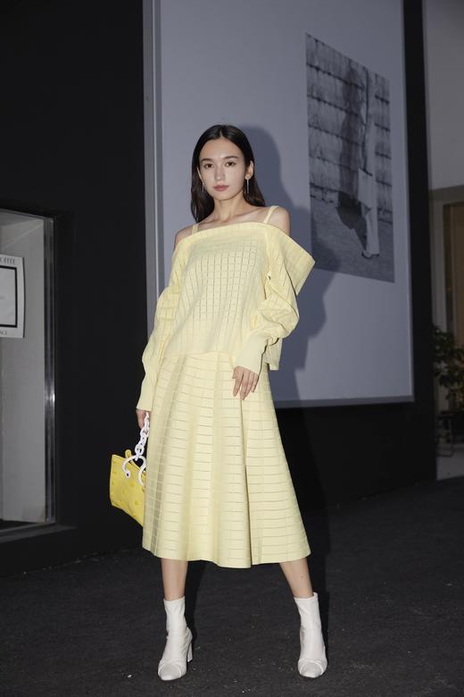 宽松一字肩针织衫 商品图0