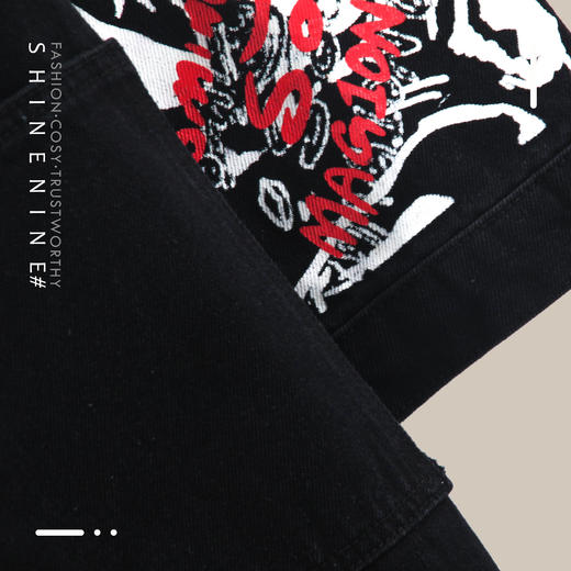 BH93247572卡通趣味印花破损长款风衣 商品图2