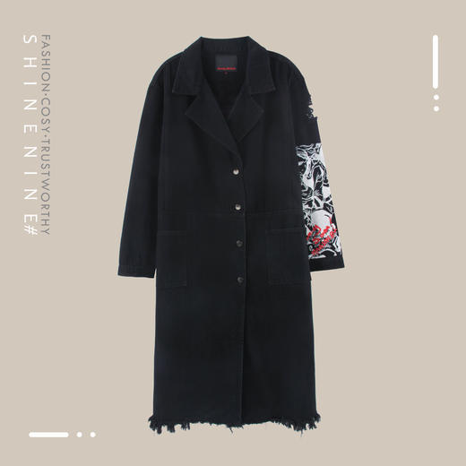 BH93247572卡通趣味印花破损长款风衣 商品图0