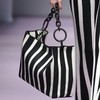 黑白条纹中号包 商品缩略图1