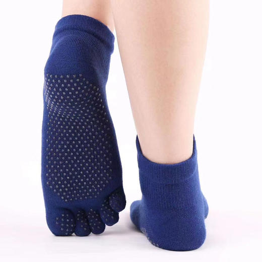 新款瑜伽五指袜W21800 时尚满趾瑜伽袜防滑硅胶高像筋包裹 五趾分开一体成型 商品图4
