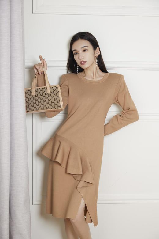 荷叶边开叉连衣裙 商品图0