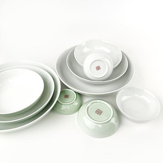 不仁斋新款正德盘一套豆青釉＋纯白釉 商品图2