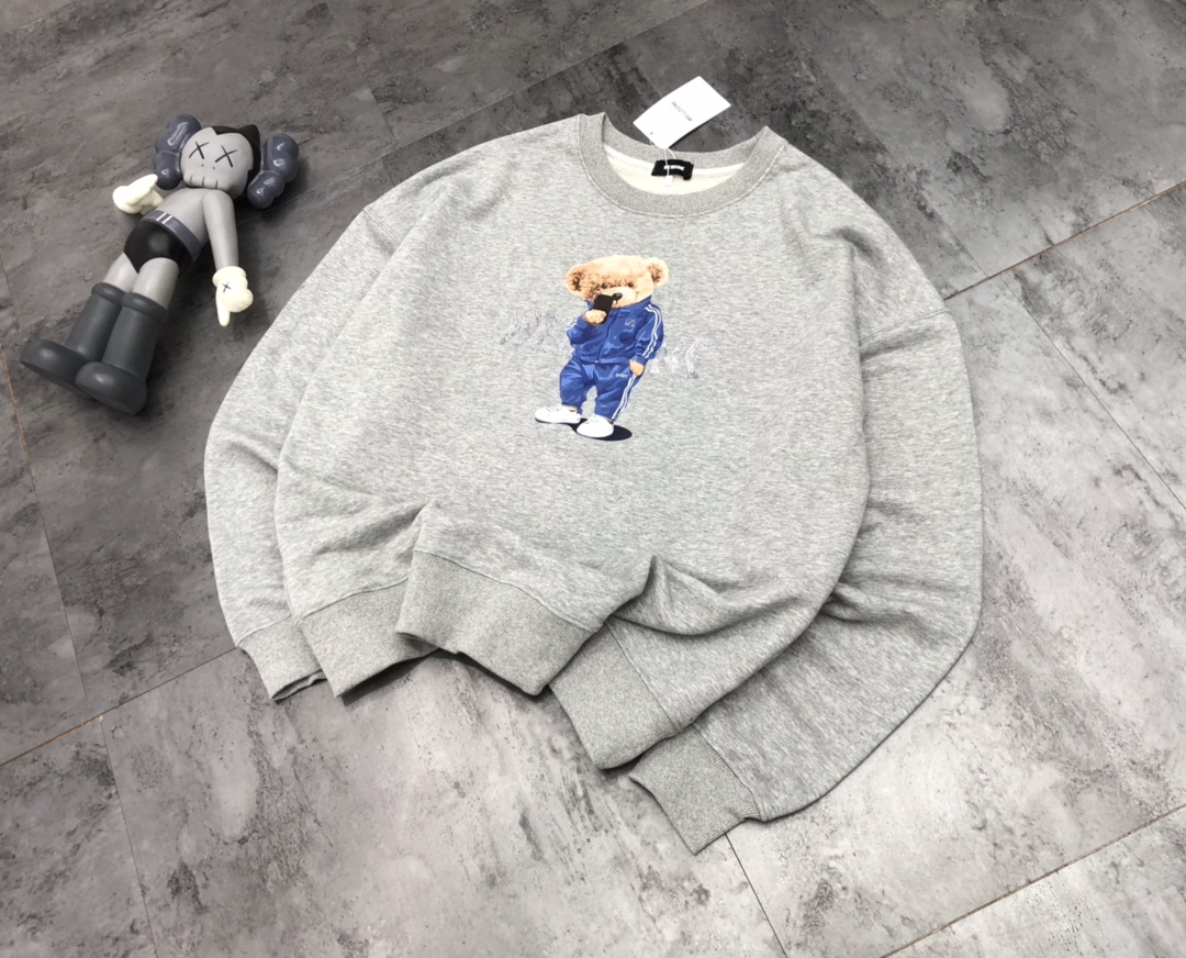 点此购买 welldone男女小熊毛圈圆领卫衣 sy198990