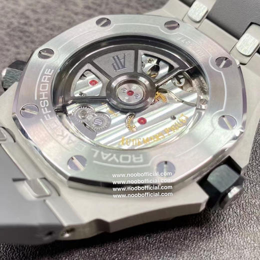 新款亮相  倾情致敬
ZF一丝不苟的精湛工艺 专注于爱彼潜水表——新款爱彼15720！腕表尺寸42mmX14.2！
1:表壳采用精钢表壳，搭配防眩光处理蓝宝石水晶玻璃表镜和表底，黑色陶瓷旋入式表冠 商品图6