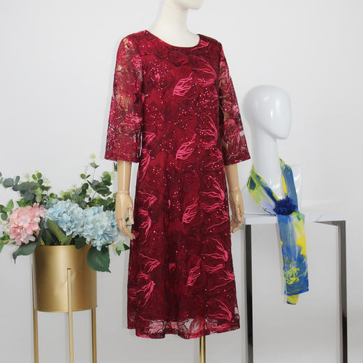 FOCALS福柯斯秋季蕾丝圆领七分袖修身中长款印花连衣裙FYJ2X173R1 商品图1