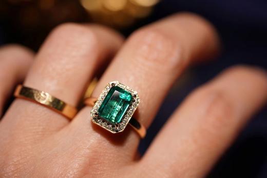 【喆】【藏宝阁镇宅之作】祖母绿手链/吊坠/戒指（2.31克拉） 商品图4