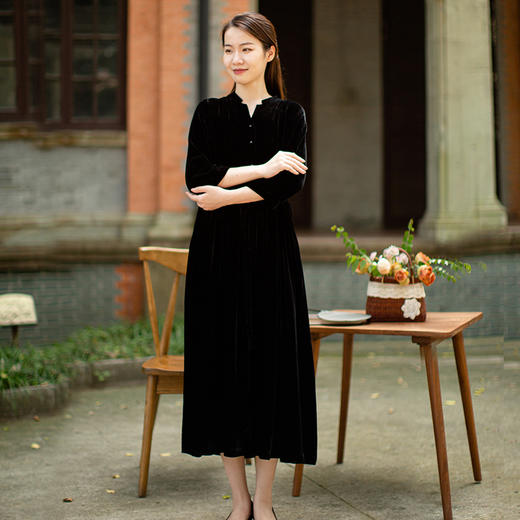 丁摩  真丝丝绒秋款七分袖连衣裙长裙 复古优雅范Q121197 商品图3