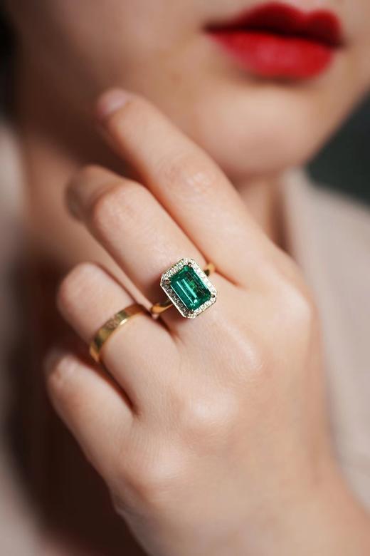 【喆】【藏宝阁镇宅之作】祖母绿手链/吊坠/戒指（2.31克拉） 商品图3