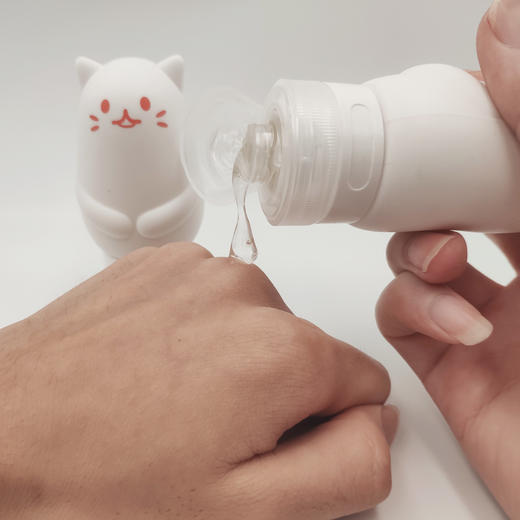 歪歪马小猫玻尿酸润滑液免洗水溶情趣房事私处润滑剂夫妻性用品 商品图2