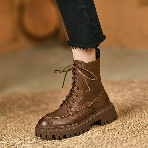 【服饰鞋包】鹿季马丁靴女秋季新款复古英伦风洋气显瘦松糕底百搭短靴子 商品图1