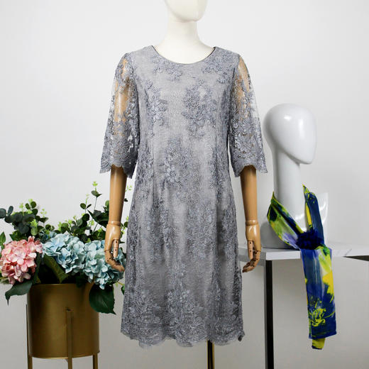 FOCALS福柯斯秋季蕾丝圆领五分袖修身A字裙连衣裙FYJ2X122A5 商品图0