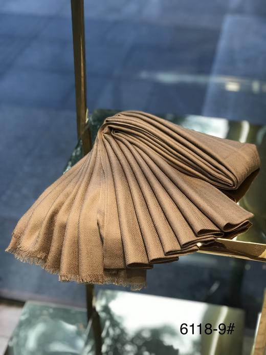 优品堂《婉丽》100％羊毛围巾披肩两用 商品图4