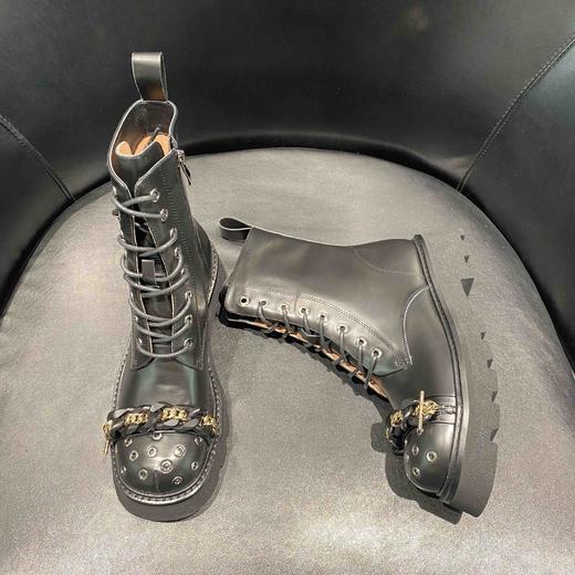 LFGJ  3872  头层牛皮圆头英伦金属铁链铆钉重工马丁靴机车靴短靴系带 商品图5