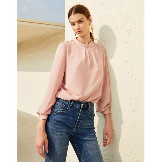 EITIE爱特爱秋季新款洋气压褶通勤小立领复古泡泡袖T恤上衣女 商品图1