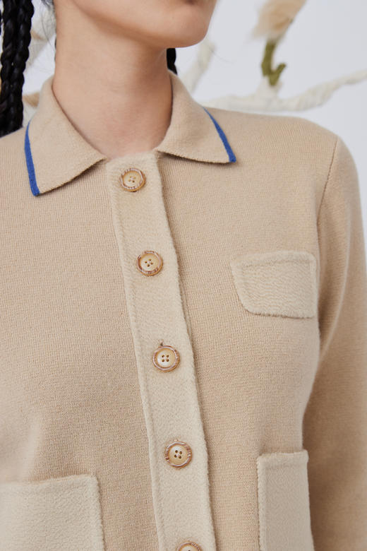 针梭相拼翻领羊绒女开衫 商品图6