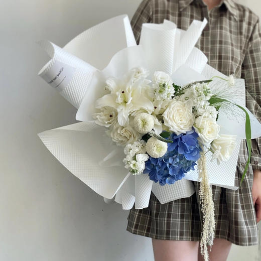 《蓝星晴》绣球混搭花束 商品图0