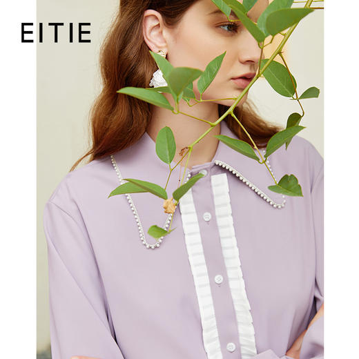 EITIE爱特爱秋季新款气质洋气灯笼袖木耳边装饰显瘦衬衫上衣C2109808 商品图0
