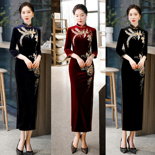 SKY  281145丝绒绣花长款七分袖大码旗袍 商品图0