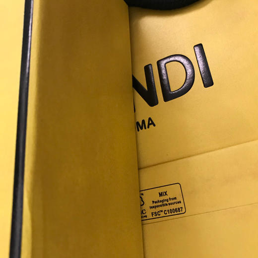 前所未有的福利！FD腰带 三个颜色都是超级耐看高级！扛打的金刚颜色！金棕 大象灰 黑色！双F扣 你们看 很奇特 在腰间 有一种悬浮感！绝了！ 商品图9